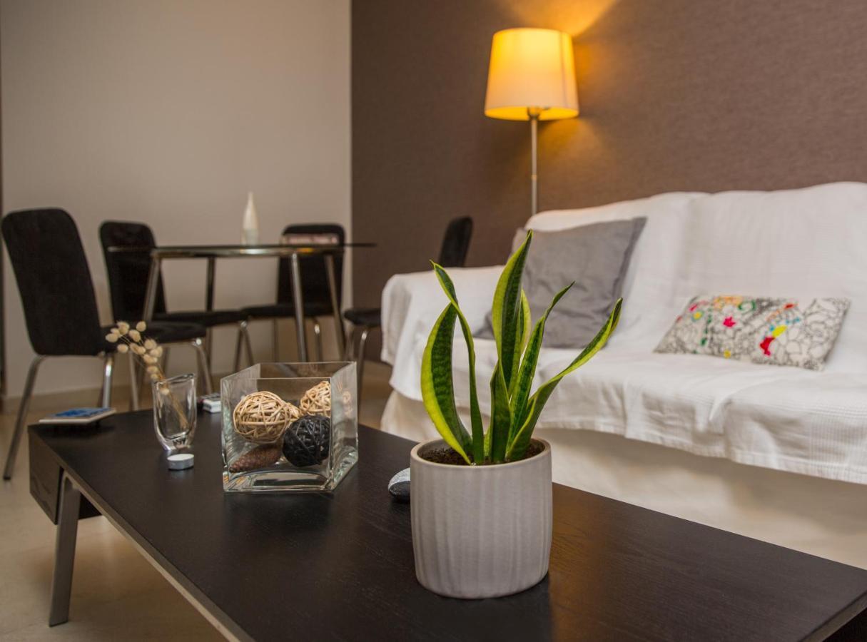 Lovely New Βuild Flat Near Metro - Free Parking Aten Exteriör bild
