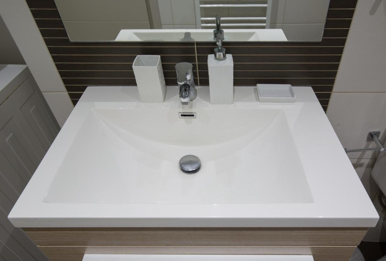 Lovely New Βuild Flat Near Metro - Free Parking Aten Exteriör bild