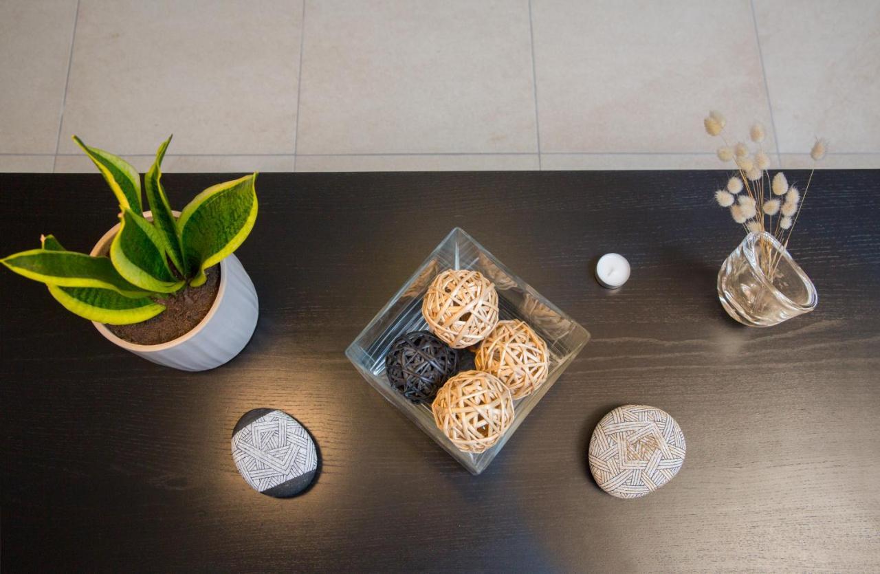 Lovely New Βuild Flat Near Metro - Free Parking Aten Exteriör bild