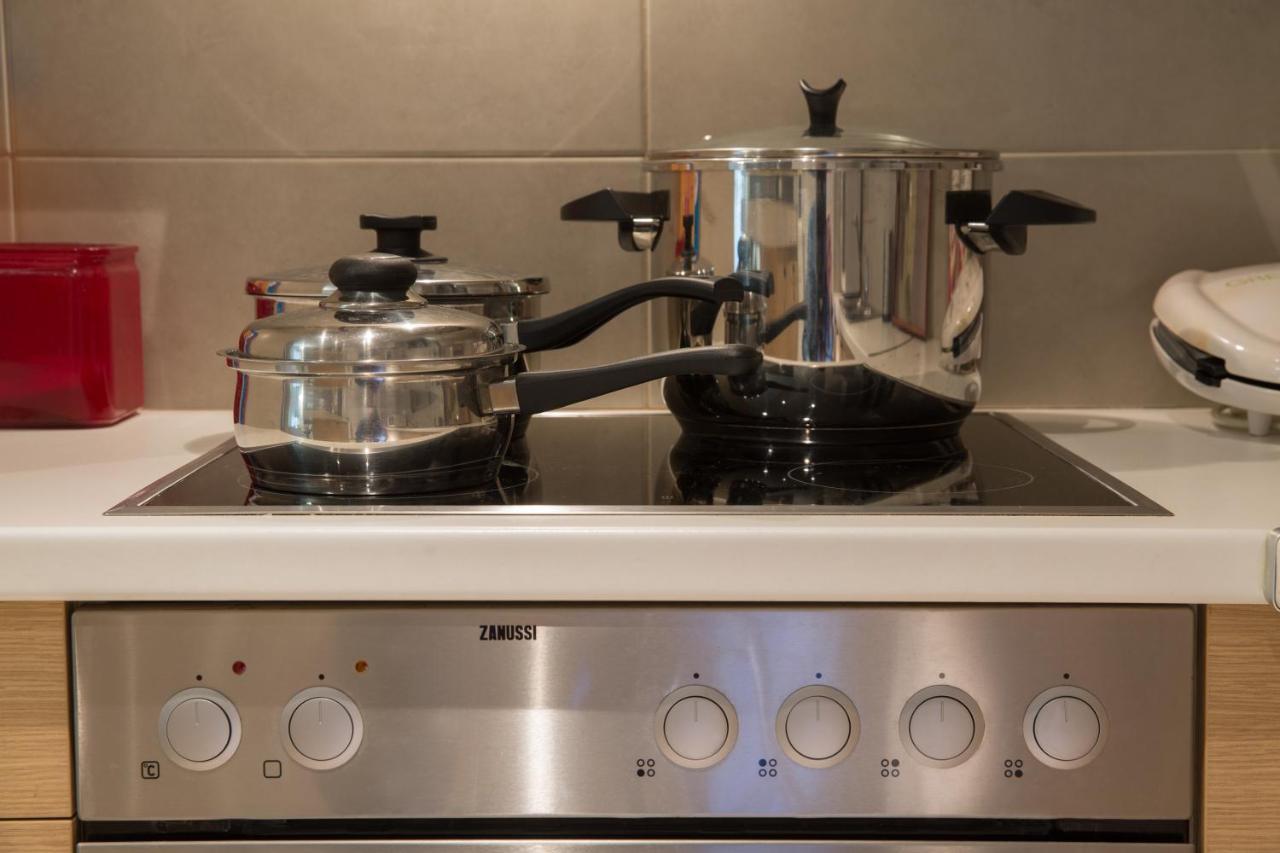 Lovely New Βuild Flat Near Metro - Free Parking Aten Exteriör bild