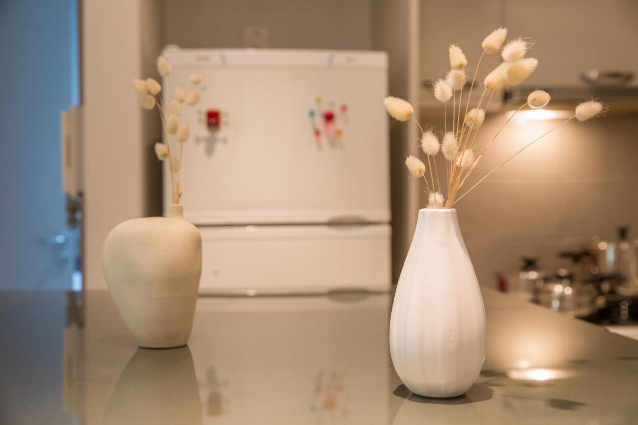 Lovely New Βuild Flat Near Metro - Free Parking Aten Exteriör bild
